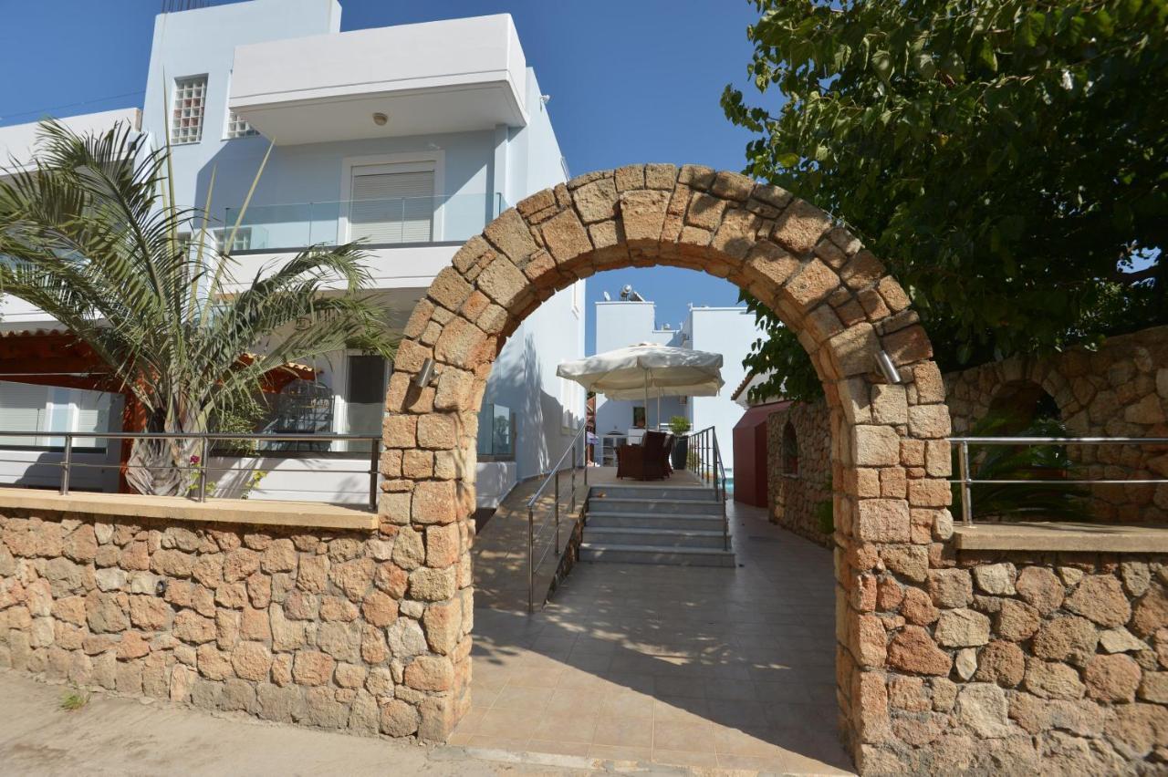 Guest house Perla Marina 4*